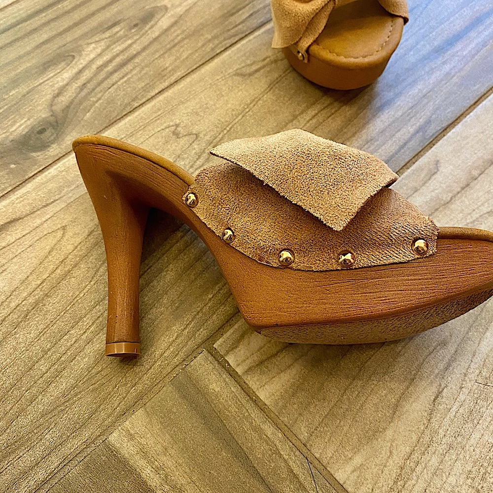 Platform heels - Picture 2 of 5